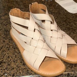 Born Iwa Gladiator Leatger Sandals 
8